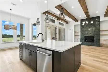 New construction Single-Family house 108 Gibson Ln, Weatherford, TX 76087 - image 10