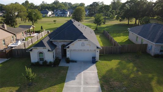 New construction Single-Family house 439 S Amherst Dr, West Columbia, TX 77486 plan Greeley - image