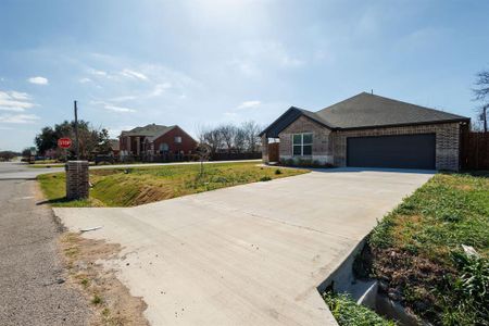 New construction Single-Family house 1625 Ave D, Grand Prairie, TX 75051 - image