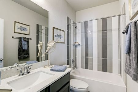 New construction Single-Family house 3921 Peacock Isle Dr, Dickinson, TX 77539 plan Cedar Creek - image 12