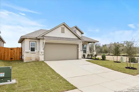 New construction Single-Family house 2009 Shepards St, Seguin, TX 78155 plan Avril - image 2