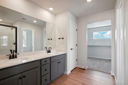 New construction Single-Family house 3292 N Highlands Creek Pkwy, Aurora, CO 80019 Vail II- photo 18 18