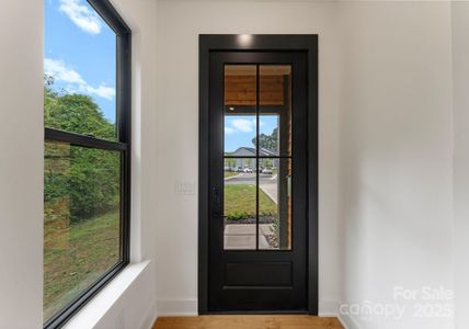 New construction Townhouse house 4121 Sarah Dr, Charlotte, NC 28217 - image