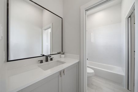 New construction Single-Family house 5522 Wheatley St, Unit E, Houston, TX 77091 - image 9