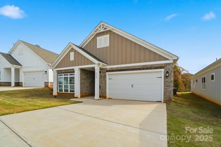 New construction Single-Family house 4766 Anise Cir, Sherrills Ford, NC 28673 - image