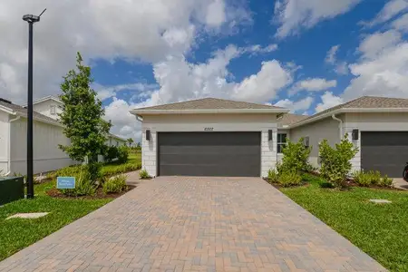New construction Single-Family house 10307 Nw Dreamweaver Rd, Port St. Lucie, FL 34987 - image