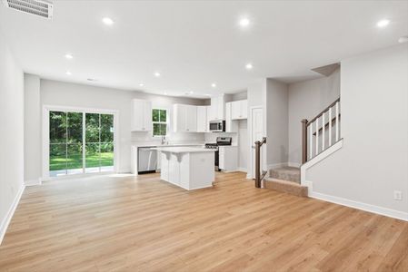 New construction Single-Family house 1054 Crescent Cove Ln, Summerville, SC 29485 plan Odessa Quick Move-In - image