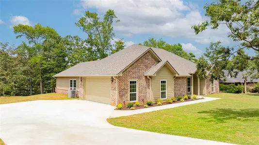 New construction Single-Family house 495 Lake Gladewater Rd, Gladewater, TX 75647 - image