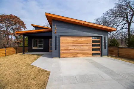 New construction Single-Family house 124 Aztec Dr, Mabank, TX 75156 - image