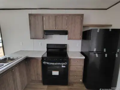 New construction Single-Family house 152 Cr 2664, Moore, TX 78016 - image