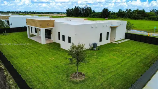 New construction Single-Family house 17372 Sw 287Th, Homestead, FL 33030 - image