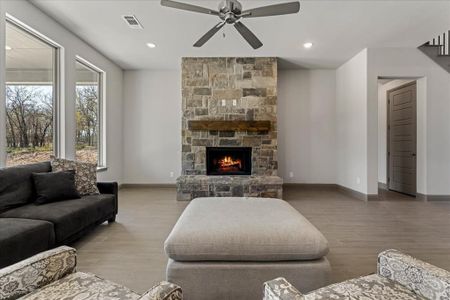 New construction Single-Family house 131 Spring Valley Rnch, Paradise, TX 76073 plan The Aylin - image 7