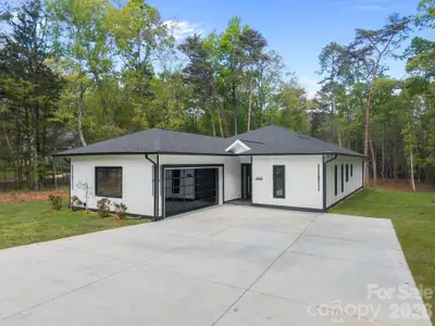 New construction Single-Family house 12930 Hamilton Rd, Charlotte, NC 28273 - image
