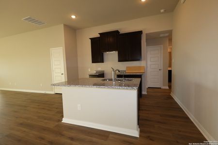 New construction Single-Family house 10314 White Hart Lane, Converse, TX 78109 - photo 0