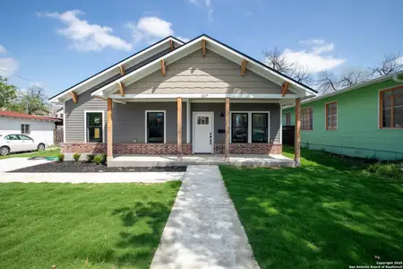 New construction Single-Family house 227 Quentin, San Antonio, TX 78201 null- photo 0