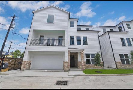 New construction Single-Family house 207 Edgewood Street, Unit A, Houston, TX 77011 - photo 0