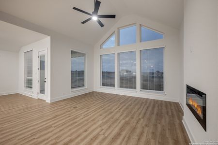 New construction Single-Family house 532 Cotorra Spgs, Cibolo, TX 78108 Mackenzie - photo 8 8