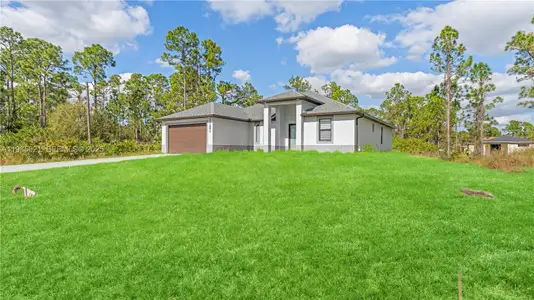 New construction Single-Family house 1121 Crocus St E, Lehigh Acres, FL 33974 - image