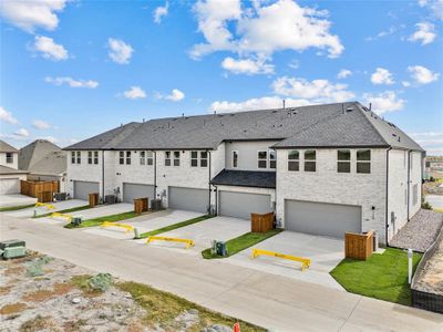 New construction Townhouse house 9609 Dahlia Blvd, Mesquite, TX 75126 - image