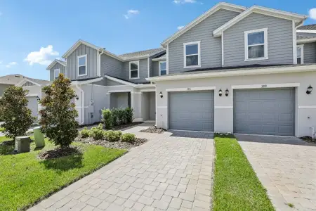 New construction Townhouse house 395 Sequoia Dr, Lake Wales, FL 33859 - image