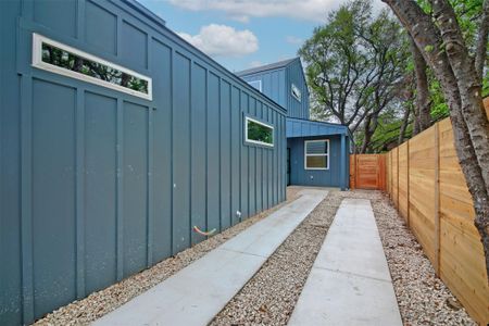 New construction Single-Family house 6111 Carnation Ter, Unit 2, Austin, TX 78741 null- photo 1 1