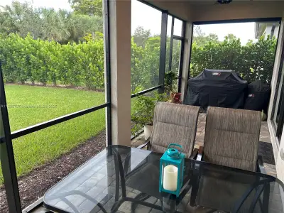 New construction Single-Family house 4475 S Silverwood Ln S, Oakland Park, FL 33309 - image