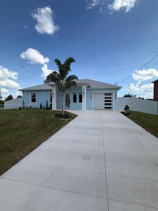 New construction Single-Family house 546 E Louisville St, Lehigh Acres, FL 33974 - image