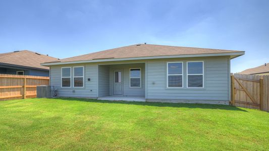 New construction Single-Family house 1121 Argonne Frst, Seguin, TX 78155 The Denton- photo 24 24