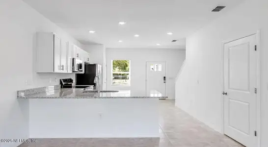 Sabal Terrace by Taylor Morrison in Jacksonville - image 14