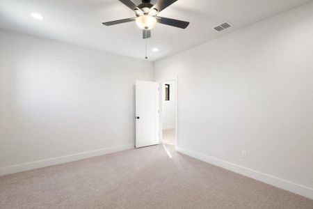 New construction Single-Family house 711 N Paleface Ranch Rd, Unit 8, Spicewood, TX 78669 - image 19