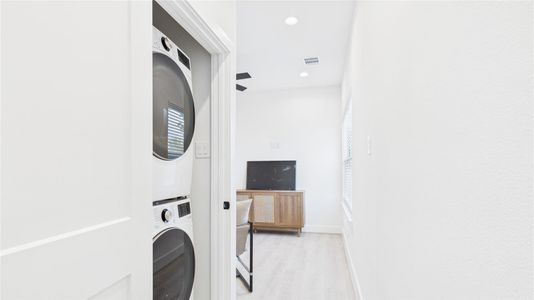 New construction Single-Family house 805 Brooks St, Unit A, Houston, TX 77009 - image 16