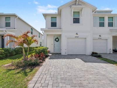 New construction Townhouse house 5747 Se Edgewater Cir, Stuart, FL 34997 - image