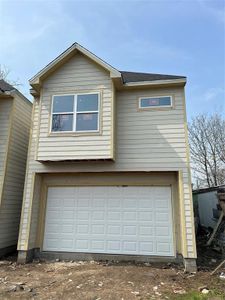 New construction Single-Family house 2213 Brackenridge, Unit B, Houston, TX 77026 - photo 0