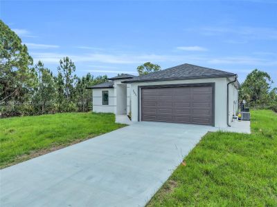New construction Single-Family house 3511 27Th St Sw, Lehigh Acres, FL 33976 - image