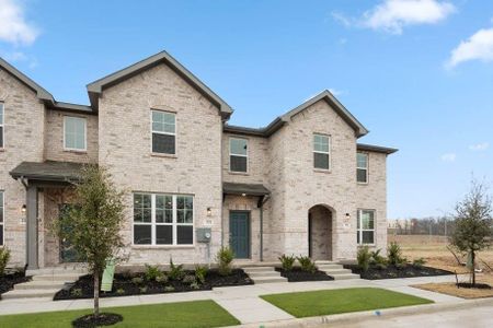 New construction Townhouse house 247 Wagon Spoke Wy, Unit 18, Fort Worth, TX 76120 - image