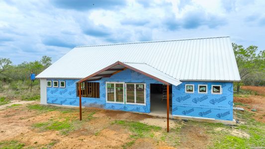 New construction Single-Family house 16763 Fm 1333, Charlotte, TX 78011 - image
