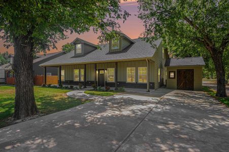 New construction Single-Family house 290 E Aurora St, Rhome, TX 76078 null- photo 0