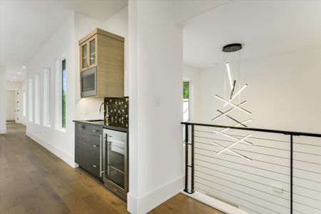 New construction Single-Family house 98 Wennmohs Pl, Horseshoe Bay, TX 78657 - image 7