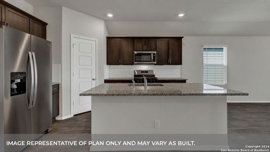 New construction Single-Family house 1621 Layne Loop, New Braunfels, TX 78130 The Dalton- photo 4 4