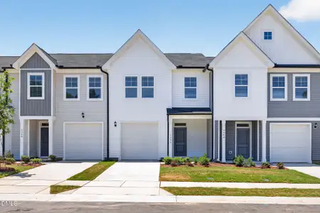 New construction Townhouse house 3306 Bailey Lake Dr, Fuquay Varina, NC 27526 - image