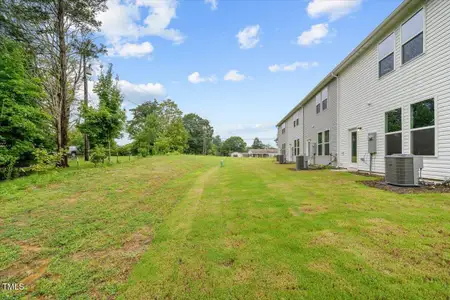 New construction Townhouse house 2146 Willow Glen Dr, Graham, NC 27253 - image