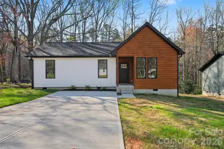 New construction Single-Family house 425 W Ballard St, Cherryville, NC 28021 - image