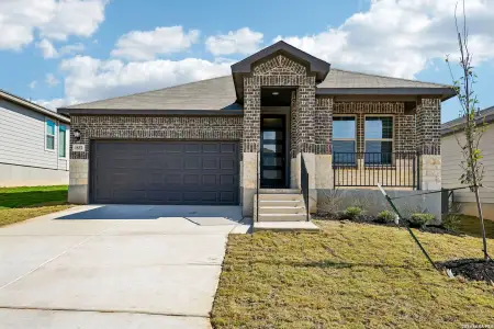 New construction Single-Family house 1552 Zion Dr, New Braunfels, TX 78132 plan The Briscoe (820) - image
