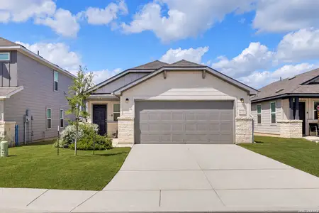 New construction Single-Family house 7223 Tradinghouse Ln, San Antonio, TX 78252 - image