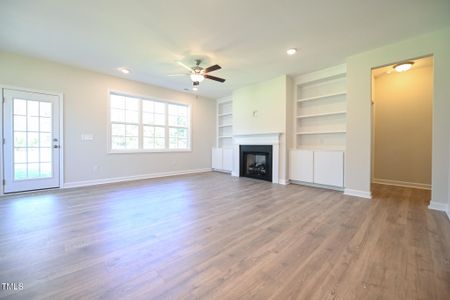 New construction Single-Family house 281 Abingdon Farms Drive, Selma, NC 27576 Buckhorn- photo 6 6