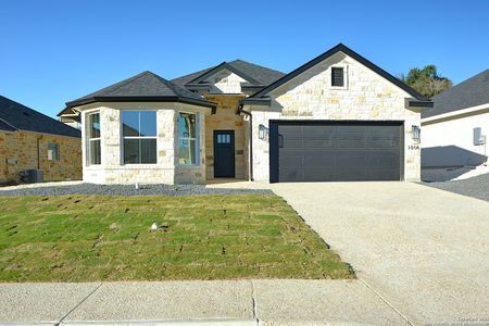 New construction Single-Family house 1806 Chateau Ln, Kerrville, TX 78028 - image