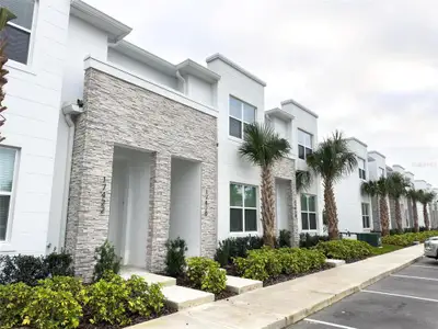 New construction Townhouse house 17422 Serenidad Blvd, Clermont, FL 34714 - image