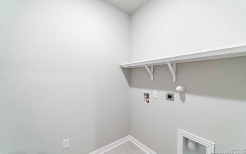 New construction Single-Family house 308 Angus Dr, Seguin, TX 78155 Rio Grande- photo 18 18