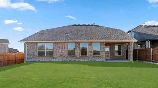 New construction Single-Family house 1213 Willet Sound Ln, Forney, TX 75126 Ironwood II- photo 24 24