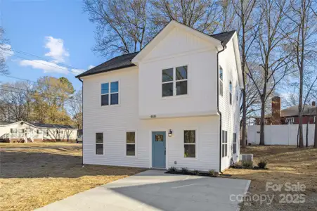 New construction Single-Family house 400 S Spargo St, Dallas, NC 28001 - image
